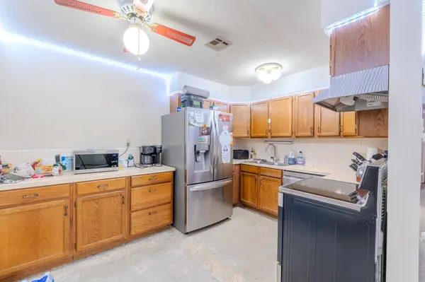 203 S Westview Dr, Derby, KS 67037