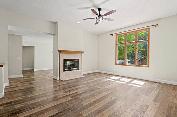 254 N Lakeside Dr, Andover, KS 67002