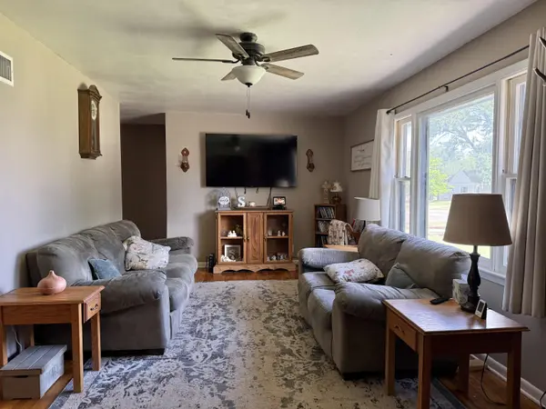 632 W G, Kingman, KS 67068