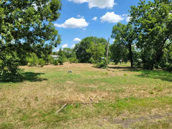 00000 E 7th, Florence, KS 66851