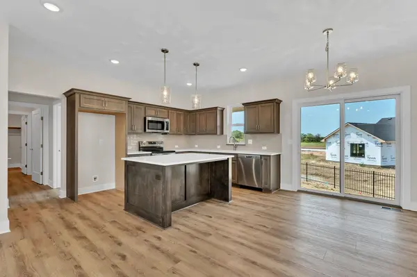 5039 N Highland St, Bel Aire, KS 67220
