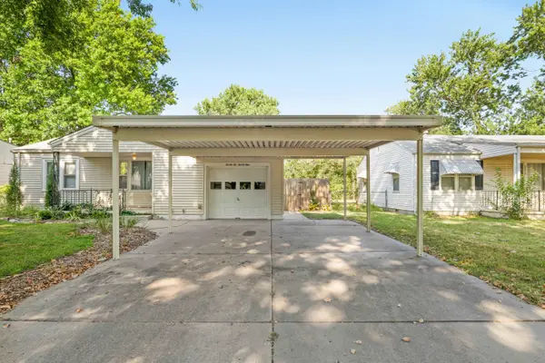 2221 S Green, Wichita, KS 67211