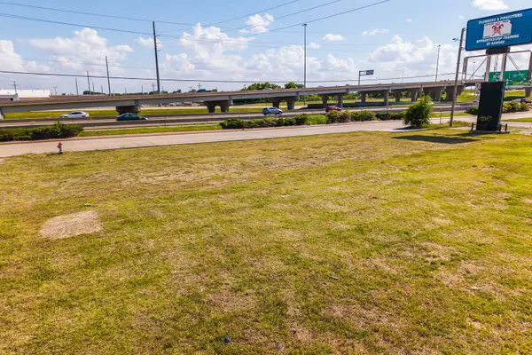 4702 W Kellogg, Wichita, KS 67209