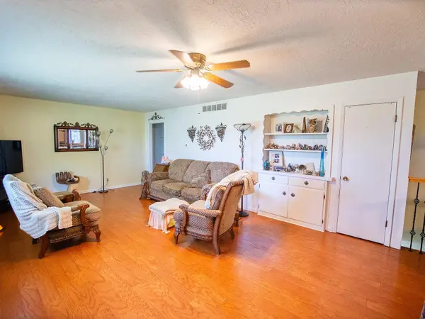 1461 Indigo, Hillsboro, KS 67063