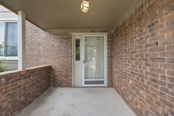10013 W Dora, Wichita, KS 67209
