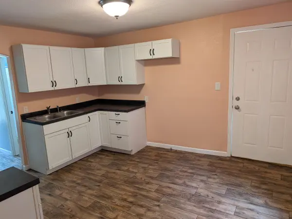 502 E 10th, Newton, KS 67114