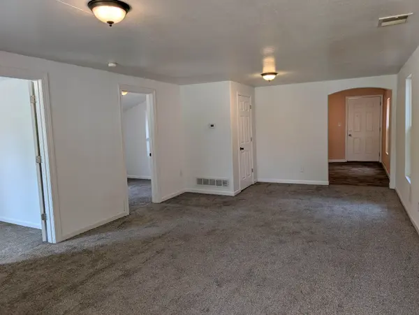 502 E 10th, Newton, KS 67114