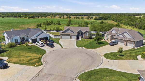 2741 N Bluestone Cir, Andover, KS 67002