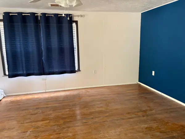 601 S Richmond Ave, Wichita, KS 67213