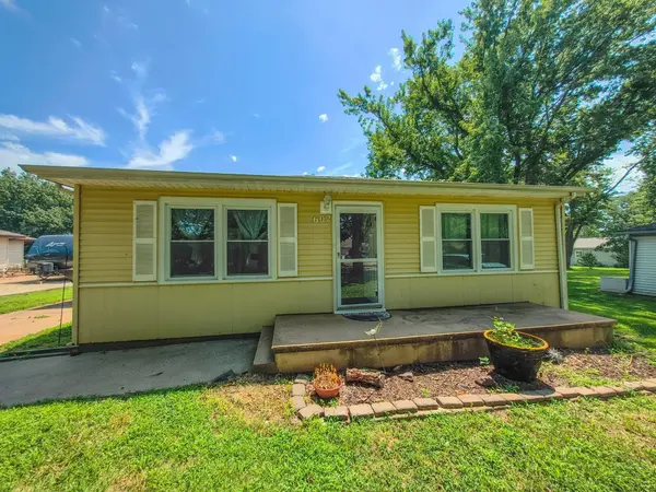 602 N Stark, Bennington, KS 67422-9430