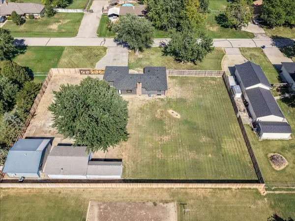 5549 N Athenian, Wichita, KS 67204