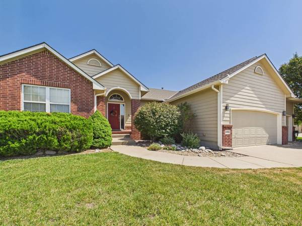 2350 N Castle Rock Ct, Wichita, KS 67228