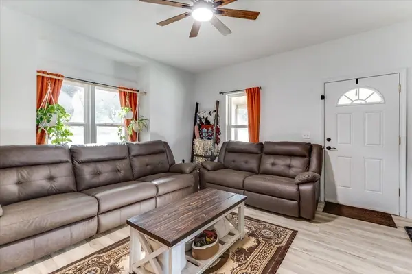 439 W C Ave, Kingman, KS 67068