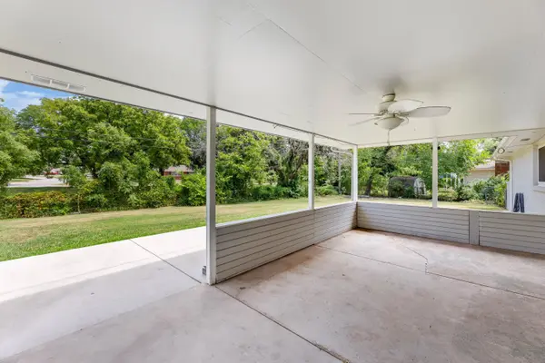 5650 E Coe Dr, Wichita, KS 67208