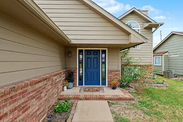 4805 E Pembrook, Wichita, KS 67220