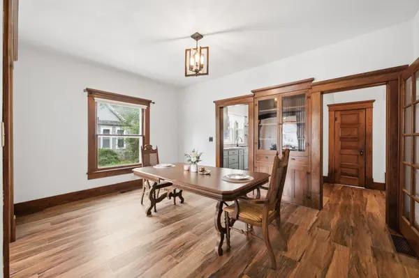 130 S 8th St, Conway Springs, KS 67031