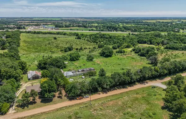 19324 81st RD, Winfield, KS 67156