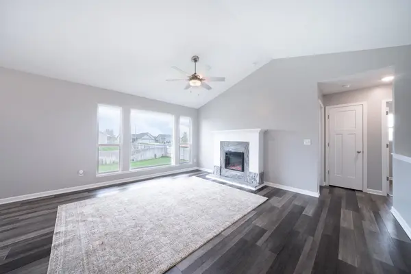 902 N St Andrew Ct, Goddard, KS 67052