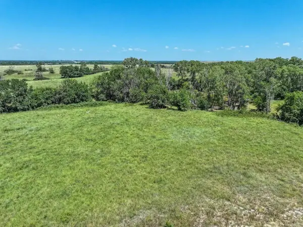 000 SW Hunter Rd, Douglass, KS 67039