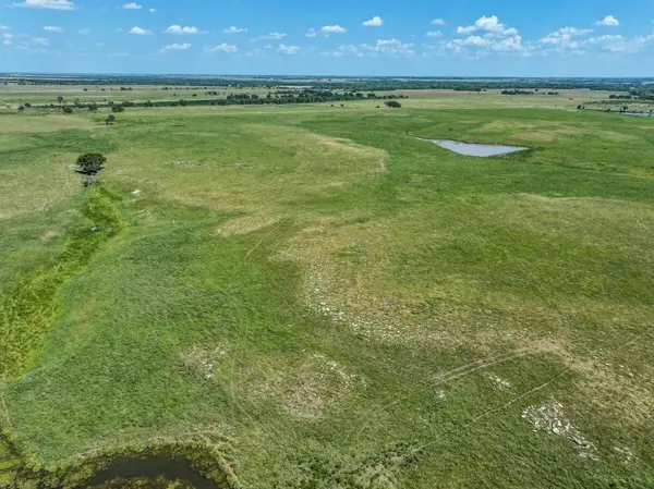 000 SW Shumway Rd, Douglass, KS 67039