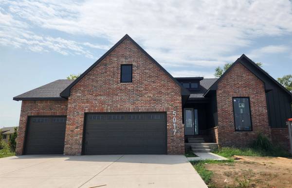 5017 N Shoreside St, Maize, KS 67101