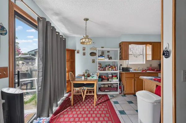 3933 W 32nd St S, Wichita, KS 67217