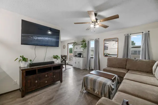 803 N Longview Ct., Valley Center, KS 67147