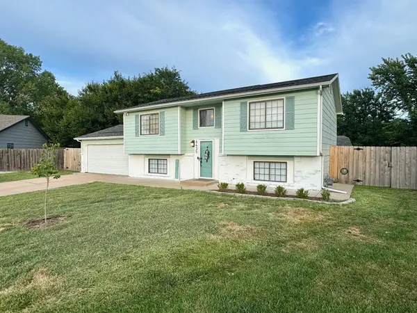 6435 E 32nd Ct N, Wichita, KS 67226