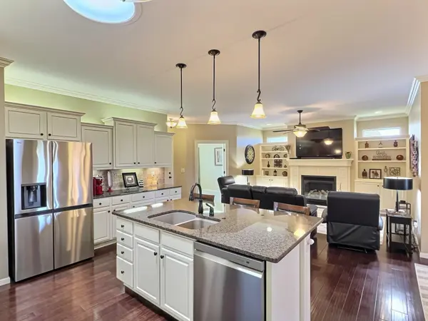1723 Casey, Newton, KS 67114