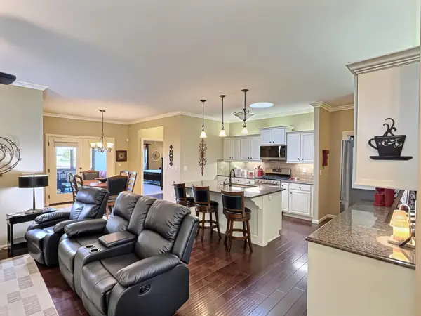 1723 Casey, Newton, KS 67114