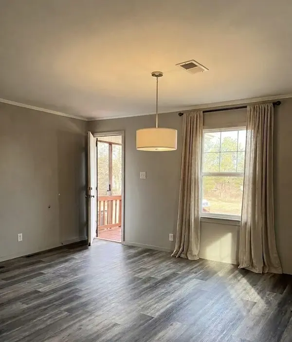 3136 S Clifton, Wichita, KS 67210