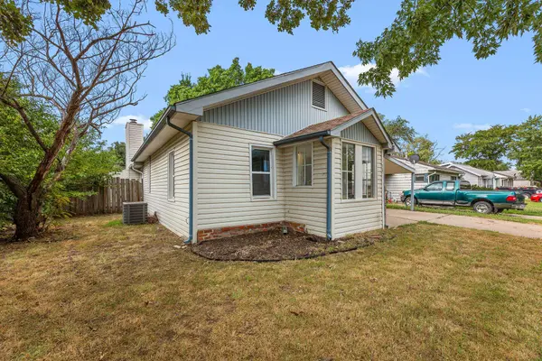 1527 E 6th, Hutchinson, KS 67501