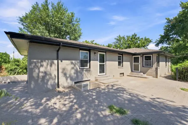 227 S Derby Ave, Derby, KS 67037