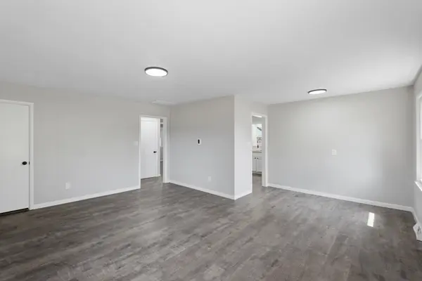 227 S Derby Ave, Derby, KS 67037