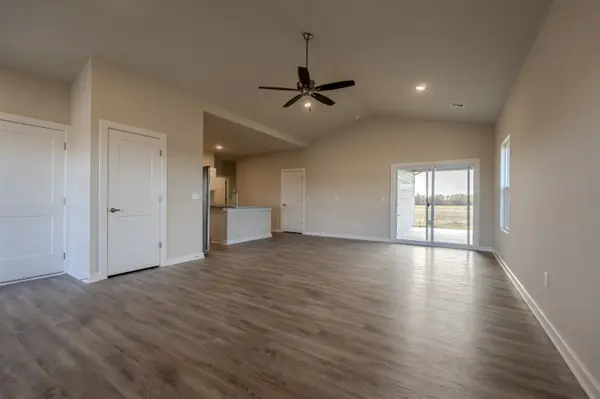 2222 S Vintage Dr, Andover, KS 67002