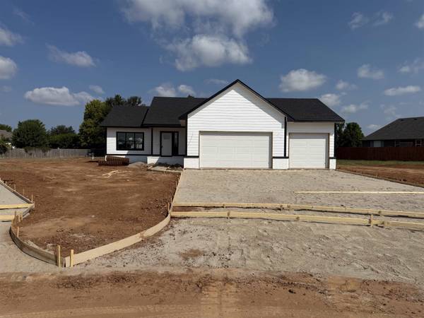 411 S Stoney Creek St, Clearwater, KS 67060