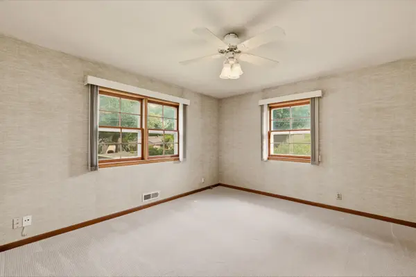 8132 E Morningside St, Wichita, KS 67207-1125
