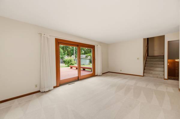 8132 E Morningside St, Wichita, KS 67207-1125