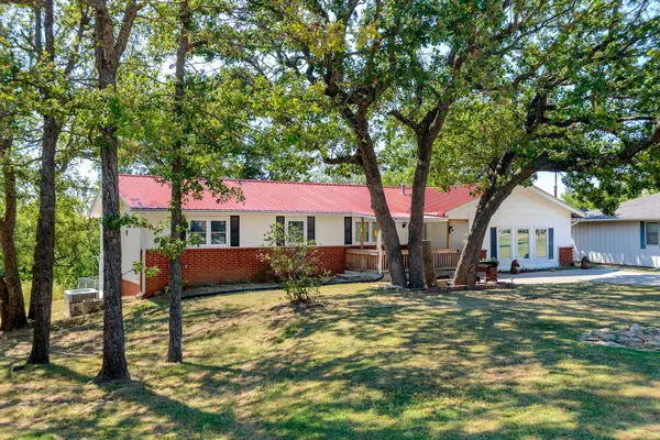 142 Magnolia Dr., Kaw City, OK 74641