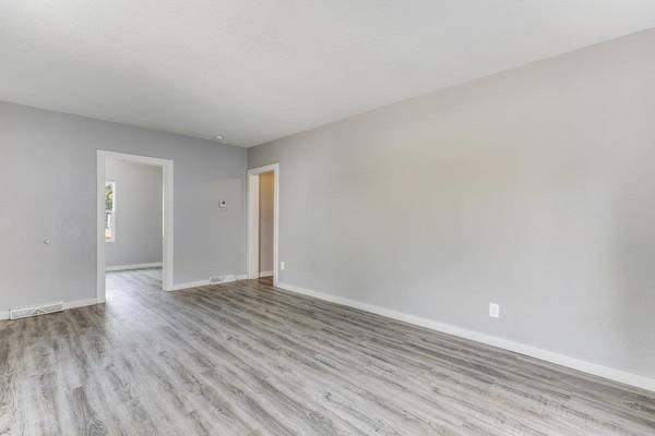 117 W Zimmerly St, Wichita, KS 67213