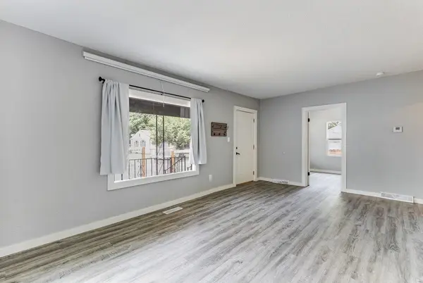 117 W Zimmerly St, Wichita, KS 67213
