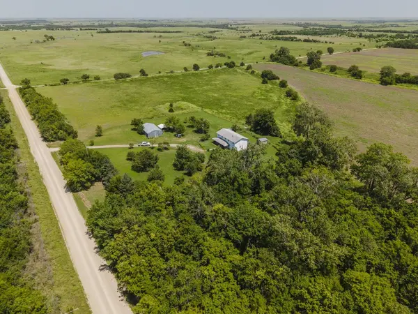 1364 V, Eureka, KS 67045
