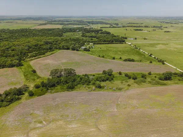 1364 V, Eureka, KS 67045