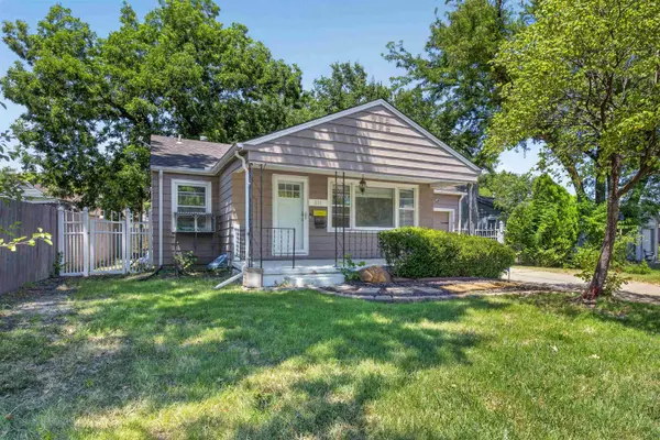 211 N Brookside Pkwy, Wichita, KS 67208