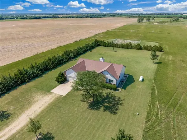 31514 W 15th St S, Garden Plain, KS 67050