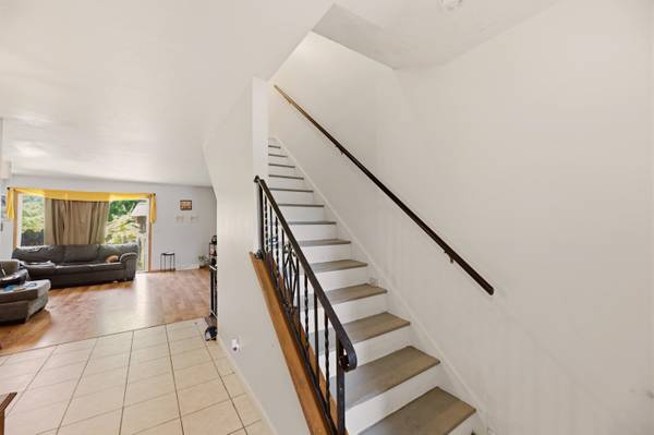 2215 S Market St, Wichita, KS 67211
