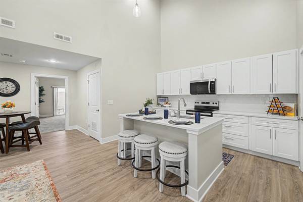 2710 Amelia Lane, Salina, KS 67401