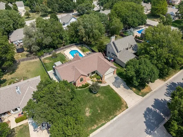 1518 E Pheasant Run, Derby, KS 67037