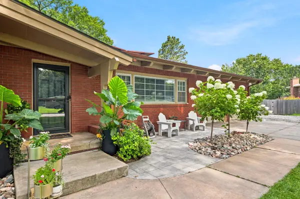 974 W Alexander Ave, Haysville, KS 67060