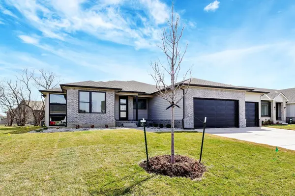 2542 N Emerald Ct, Andover, KS 67002